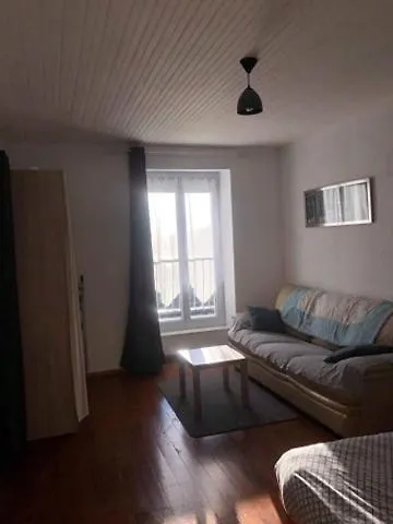 meublé 40m2 classé 2 étoiles. Lumineux les Mées 04190